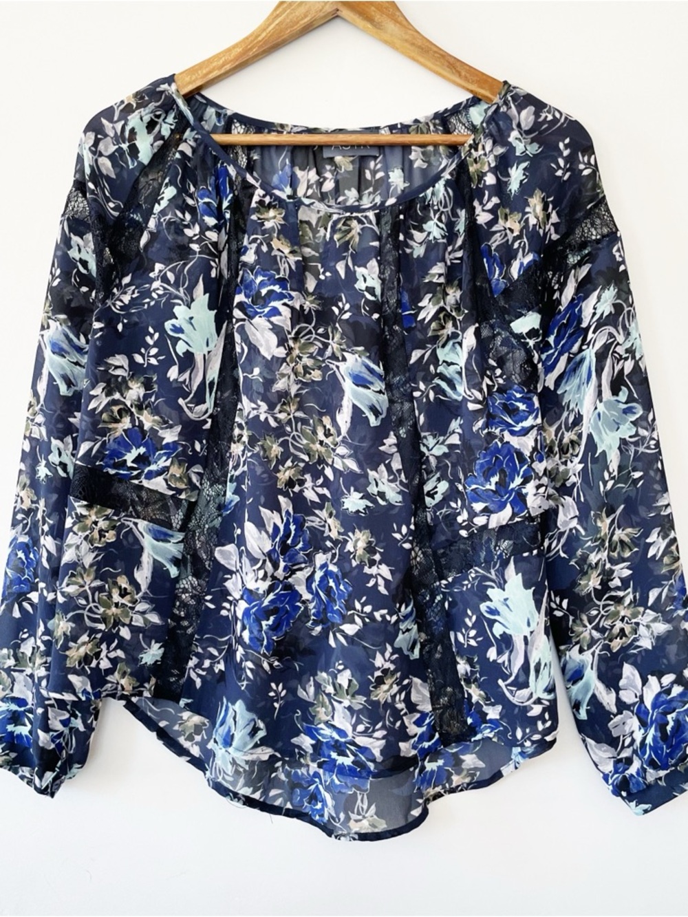 Astr Navy Floral Sheer Blouse with Lace Accents Size XS EUC